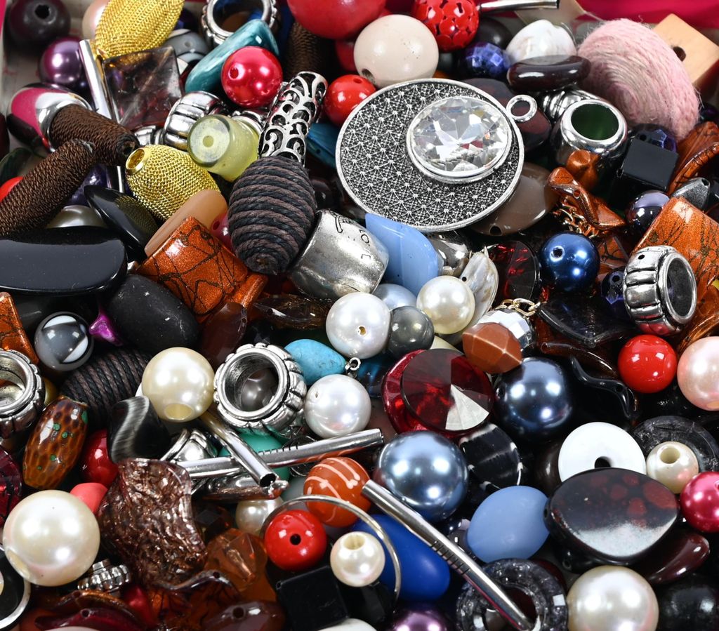 1kg Perlen Mix Bunt 5-40mm - Bastelperlen zum Auffädeln - Produktbild 