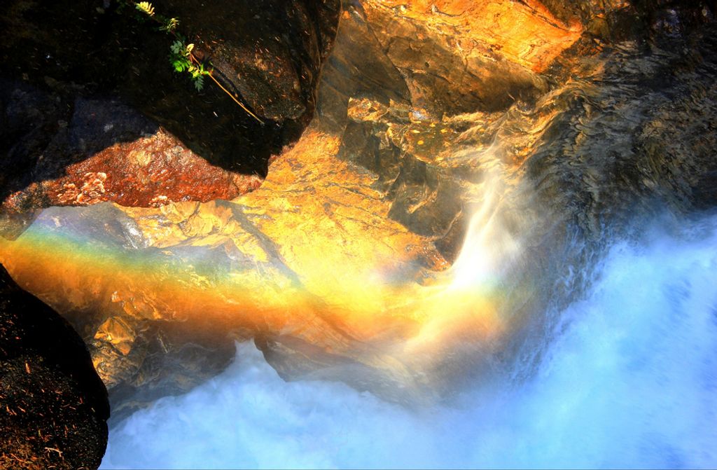 hansepuzzle 68908 - Wasserfall Puzzle, 500 Teile, Natur, 46,0 x 30,0cm mit hochwertiger Aufbewahrung, Kartonbox und wiederverschließbarem Beutel