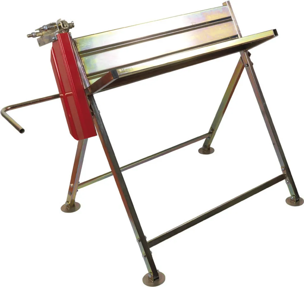 Chevalet de sciage pour bois de chauffage avec bride de tronçonneuse