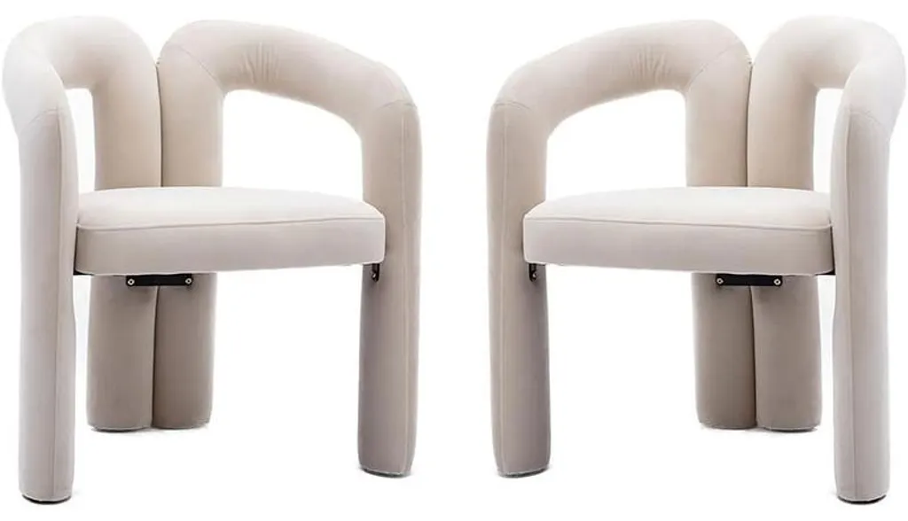 Aménagez votre salle à manger avec 2 chaises en velours beige moderne