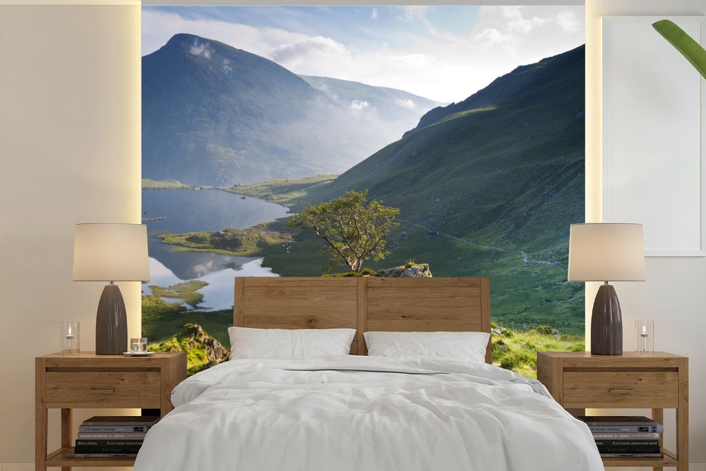 MuchoWow Fototapete für Wohnzimmer oder Schlafzimmer Wandtapete Vinyl Motivtapete Buntes Bild einer Berglandschaft - 240x240 cm - Schlafzimmer-T...