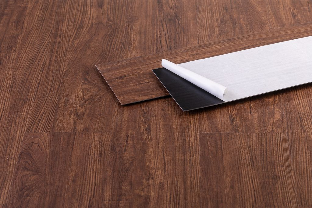 PVC Bodenbelag KIRSCHE TOLEDO - Selbstklebende Vinylplanken - Bodenbelag - Vinylboden – Gewaschen - 15,24 x 91,44 cm (16Stk./2,23 m²)