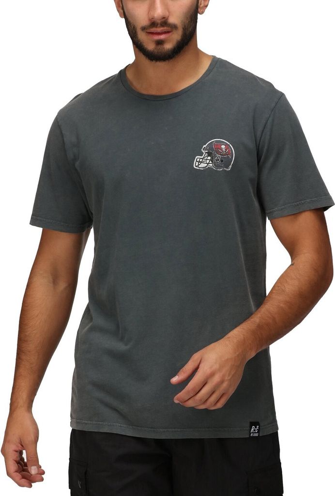 Tampa Bay Buccaneers - NFL - Helmet Pocket Print T-Shirt by Recovered, Washed Black, Size: XL