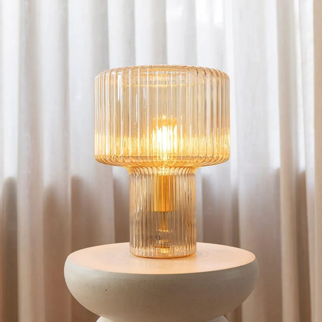 Lampe Ferano Ambra pour stopper l'éblouissement avec son verre strié E27 - 3