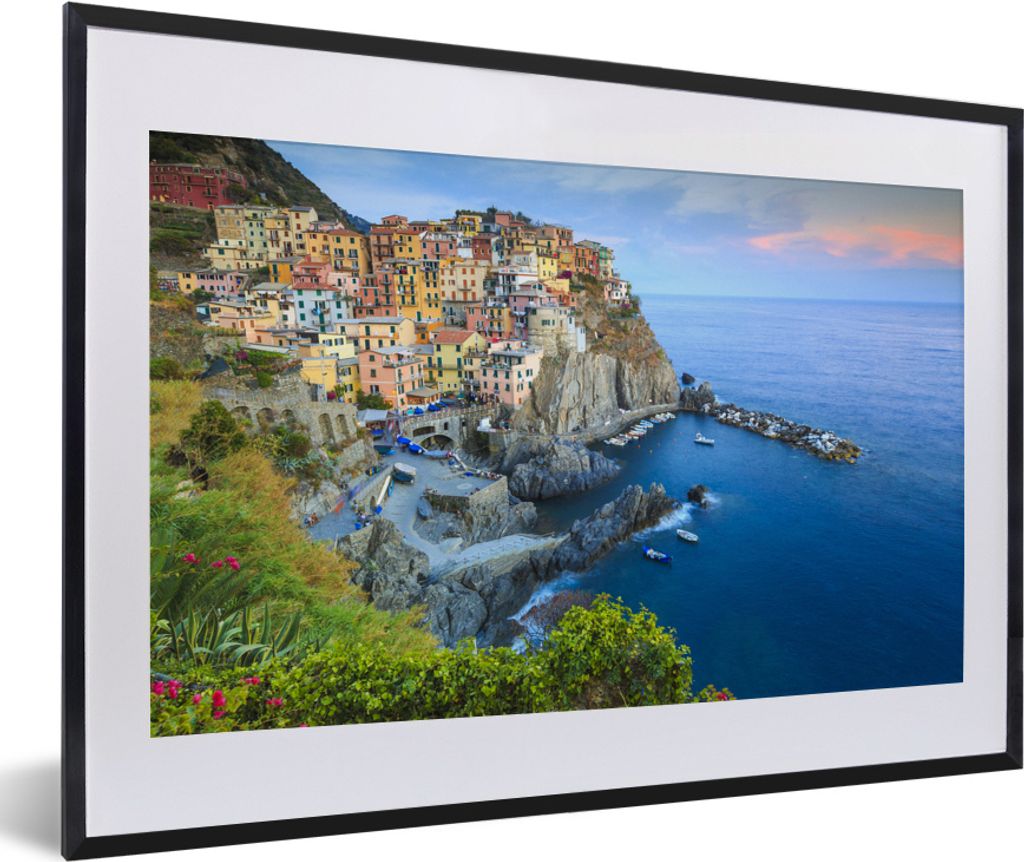MuchoWow MuchoWow Gerahmtes Poster Beleuchtetes Dorf Manarola in den Cinque Terre 60x40 cm - Poster mit zchwarzem Bilderrahmen - Schlafzimmer -...