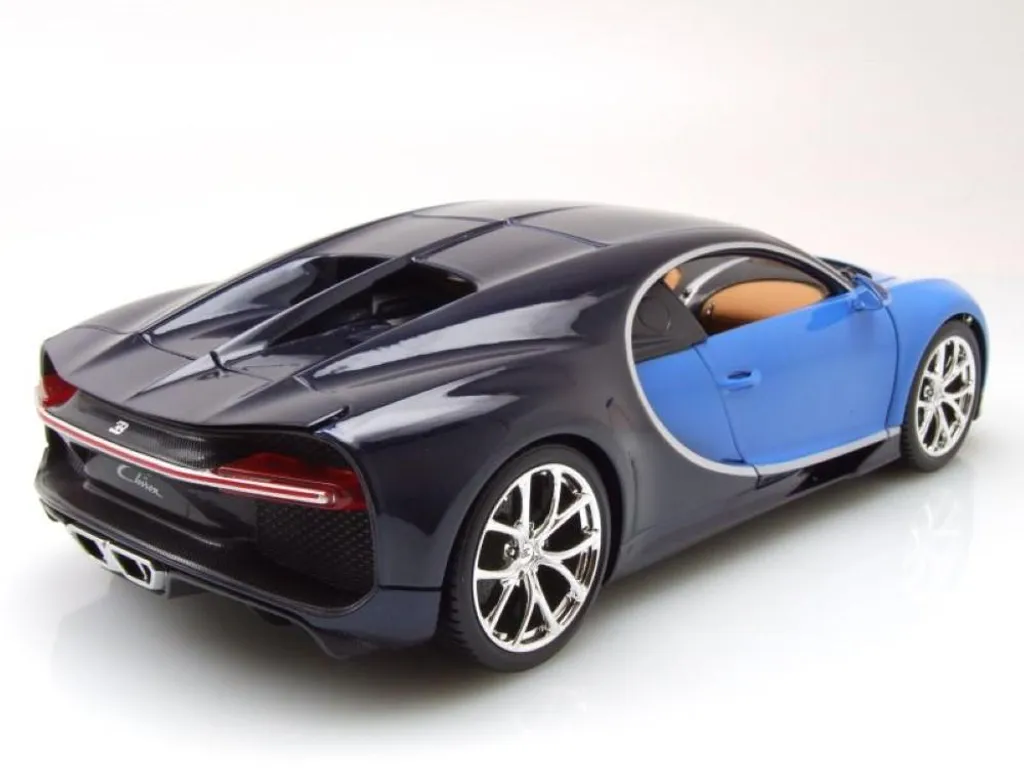 Bugatti Chiron Bburago 1:18 Plus Bleue - Finitions Détails et Portes Ouvrantes - 8