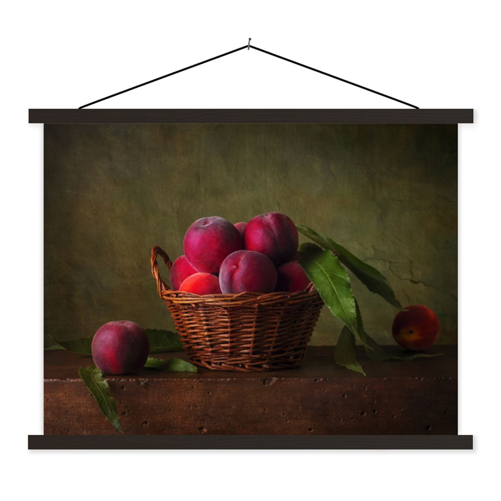 MuchoWow Textilposter Korb - Pflaume - Rosa - Rustikal - Obst - Stilleben 60x45 cm mit schwarzem Rahmen - Poster Schlafzimmer