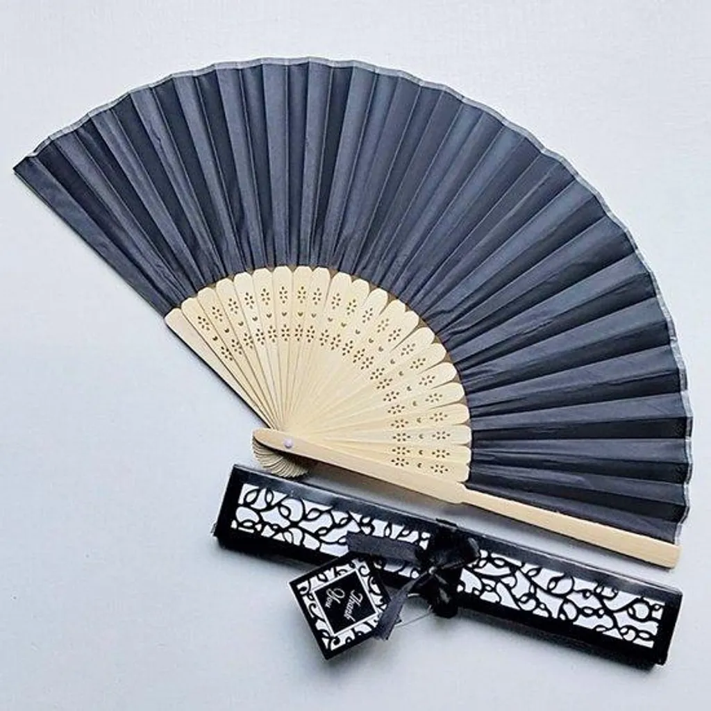 Accessoire de mariage : éventail à main pliable pour invités et danse