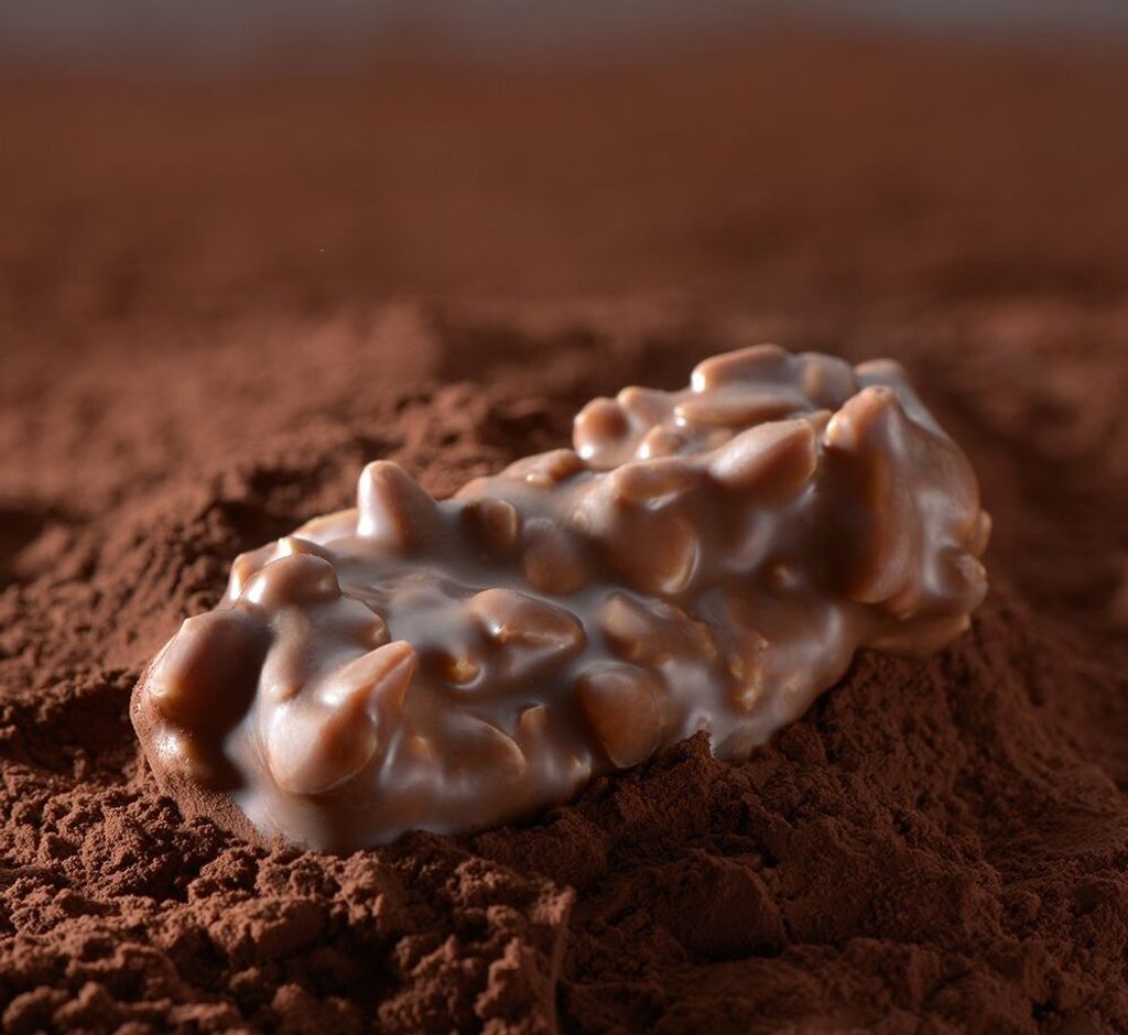Lindt Pralines Hochfein z klasyczną, delikatną czekoladą Zdjęcie produktu 17