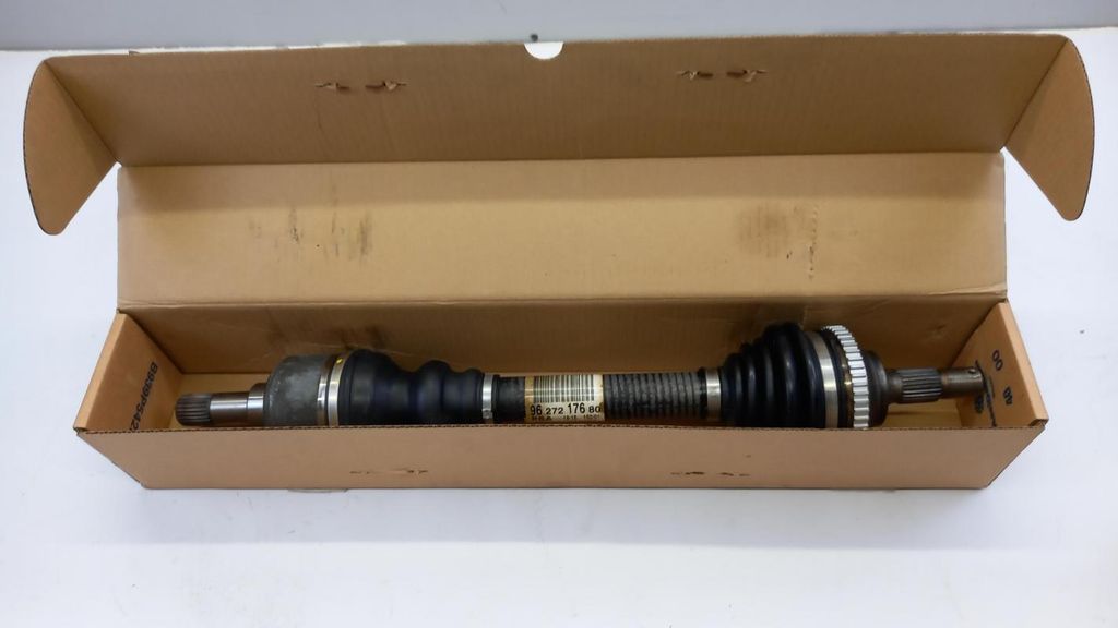 Original PEUGEOT 206 Antriebswelle links 3272Y9