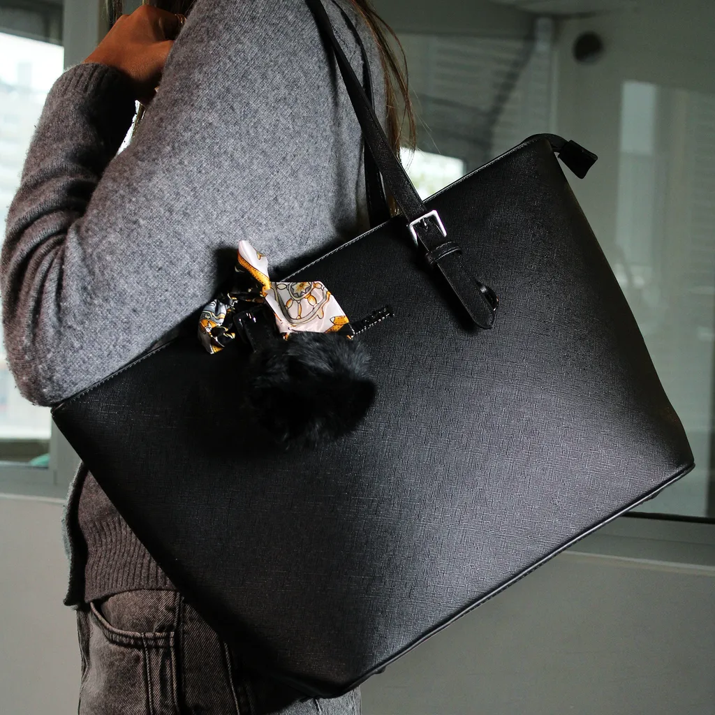 Borsa Shopping Gallantry Nera: Spazio e Stile in Ecopelle - 6