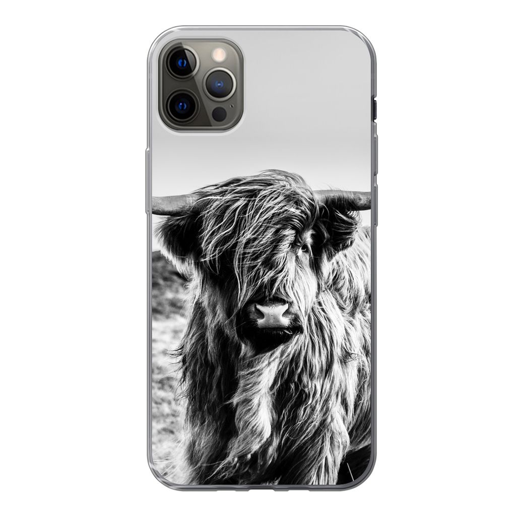 MuchoWow Handyhülle Schutzhülle Hülle für iPhone 12 Pro Max Kuh - Schottischer Hochländer - Schwarz - Weiß - Tier - Natur - Wildtiere Silik...