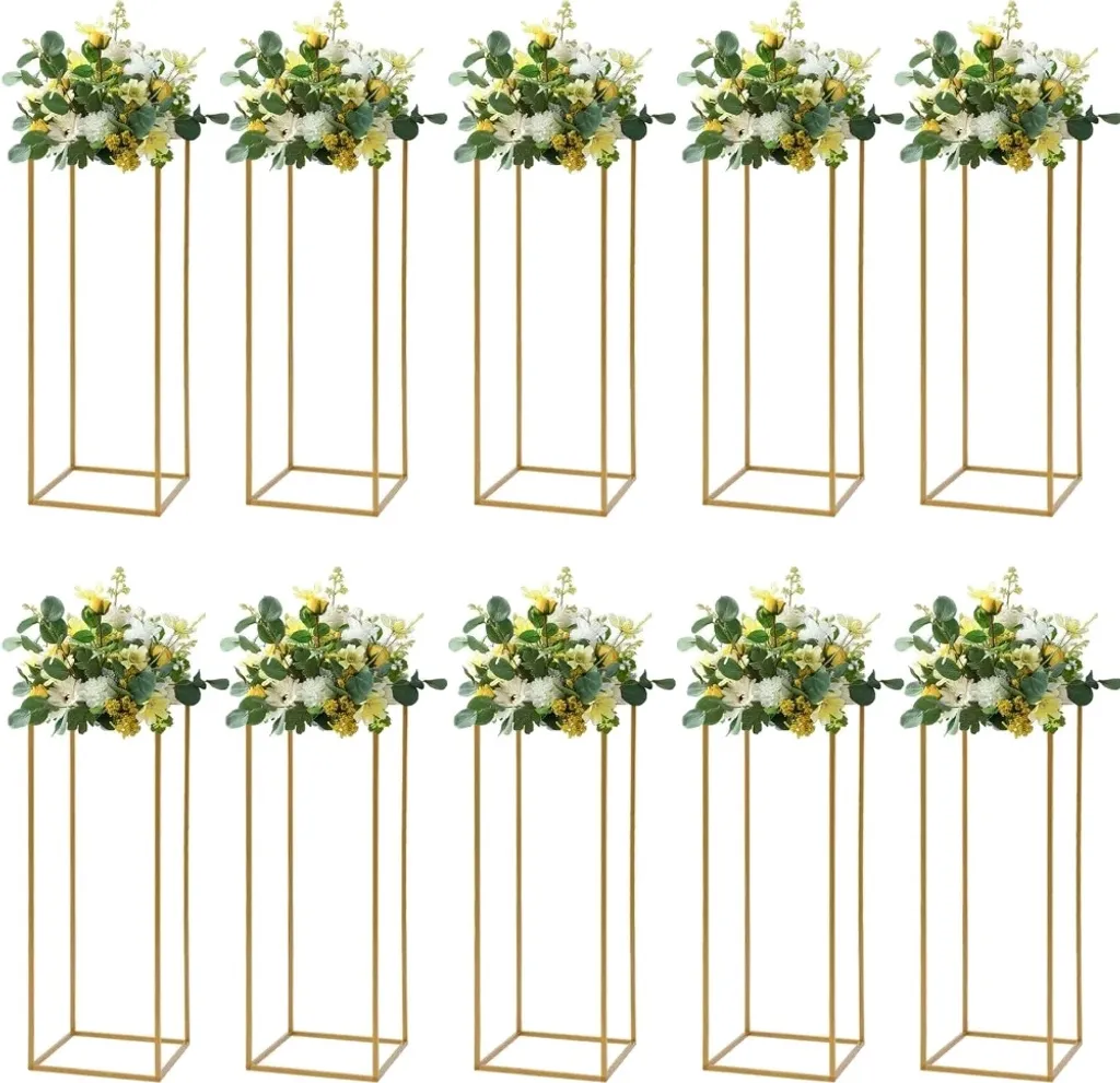 Porte-fleurs doré hauteur 61 cm en forme de cube au design classique