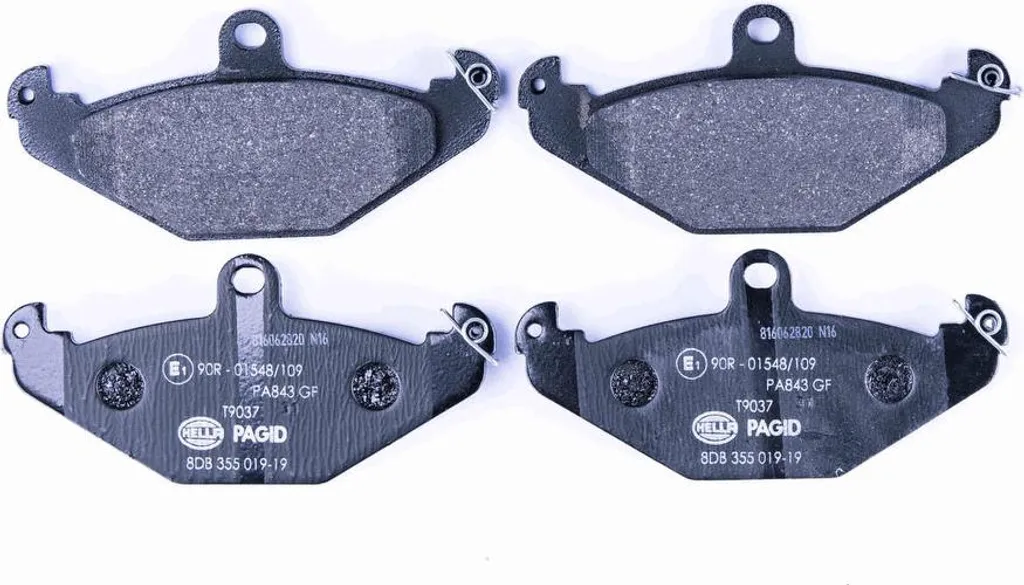 Plaquettes de frein arrière HELLA - Compatibles Renault Lotus Chrysler