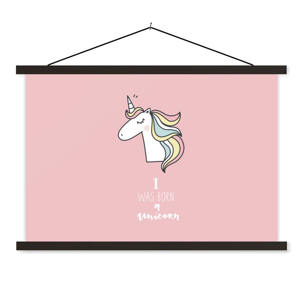 MuchoWow Textilposter Einhorn - Zitate - Rosa - Ich wurde als Einhorn geboren - Mädchen - Kind 60x40 cm mit schwarzem Rahmen - Hölzernes