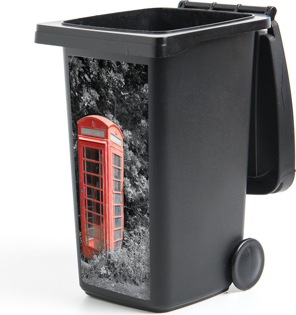MuchoWow Mülltonnenaufkleber Schwarz-Weiß-Foto einer roten und britischen Telefonzelle im Vereinigten Königreich 44x98 cm - Containeraufkleber...