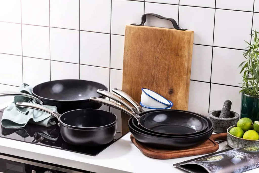 BK Superior Padella 28cm Alluminio Anodizzato e Ceramica Antiaderente - 4