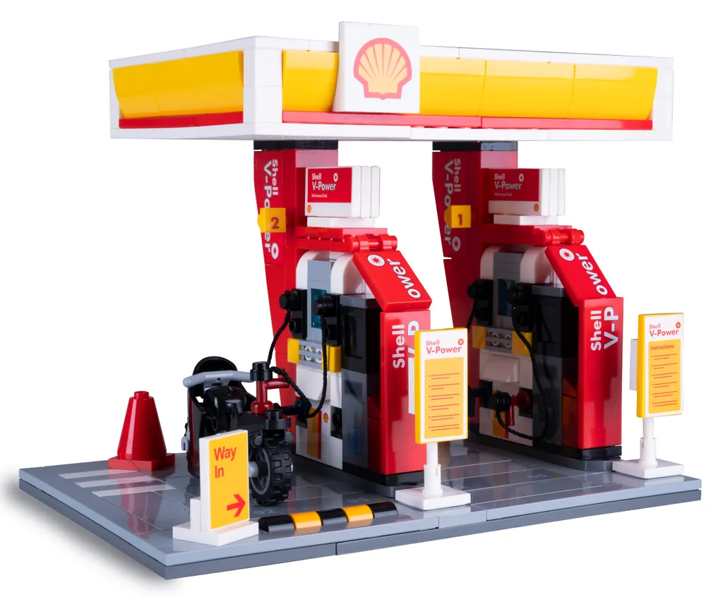 Station Essence Shell CaDA C66028W avec Détails Réalistes et Boutique