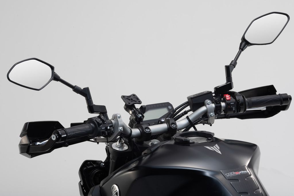 SW-MOTECH Universal Navi-Kit Pegaso 650 S 1000 R Hypermotard 1100 / S CB 1000 R TR 650 Strada FTR 12