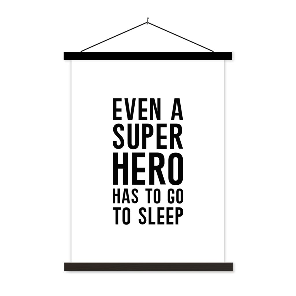 MuchoWow Textilposter Zitate - Jungs - Auch ein Superheld muss mal schlafen - Sprichwörter - Kinder 60x80 cm mit schwarzem Rahmen - Plakathalter
