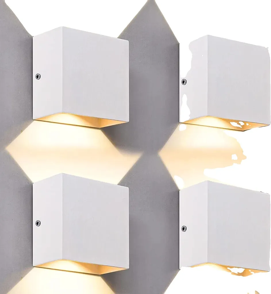 Applique intérieure LED carrée pour ambiance cocooning blanc chaud 6W