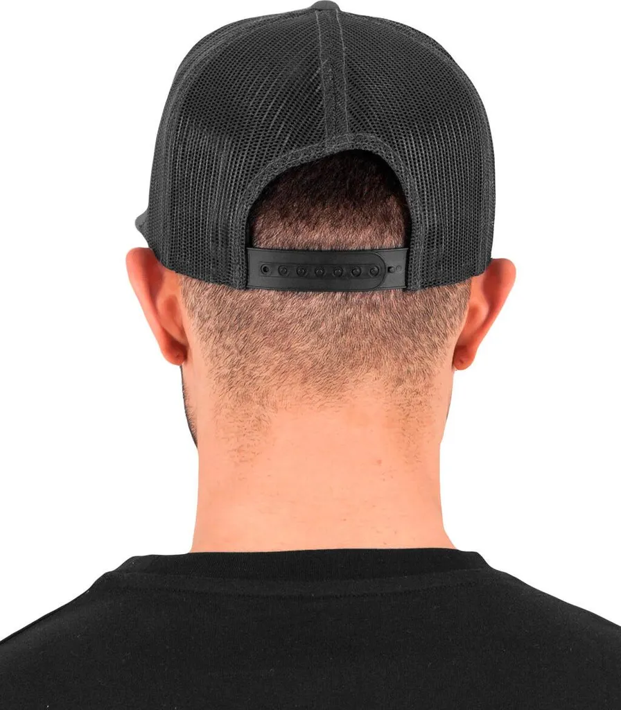 Flexfit 6006 Nero: Eleganza Sobria e Design Classico Trucker - 9