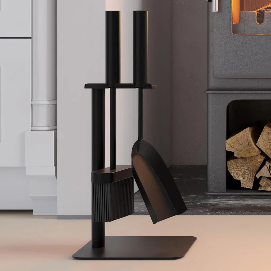 Petit set de cheminée en acier avec support stable et balayette dense