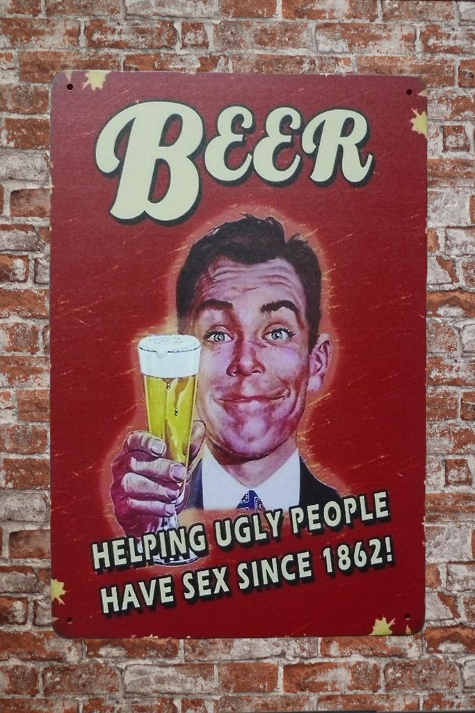 Beer helping Ugly Blechschild - Mancave - Metallschild - Mancave Dekoration - Wandschild - Metallschild - Textschild - Dekoration - Bardekoration.
