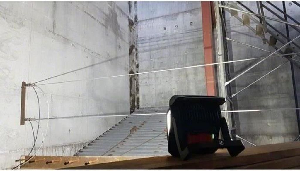 Bosch Professional GLI 18V-4000 C Akku-Baustrahler, Bluetooth, 4000 Lumen, 3 Helligkeitsstufen, ohne Akku