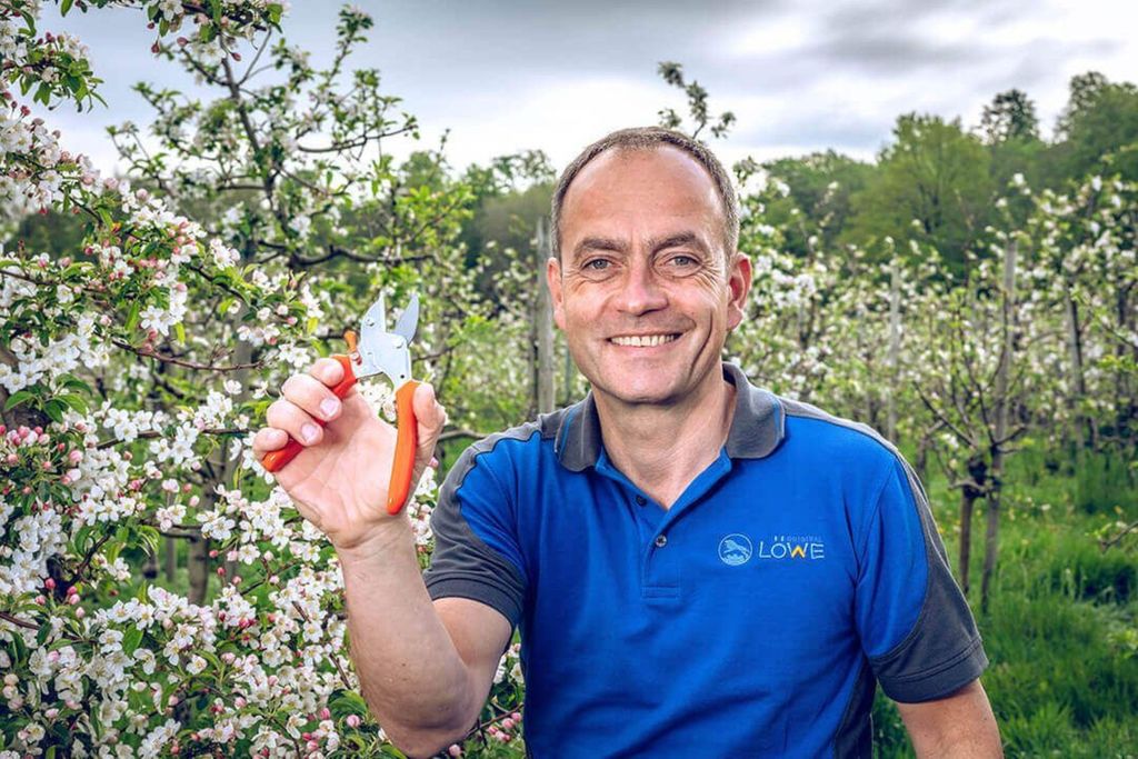 Original LÖWE 5 kleine Amboss Gartenschere mit spitzer Produktbild 