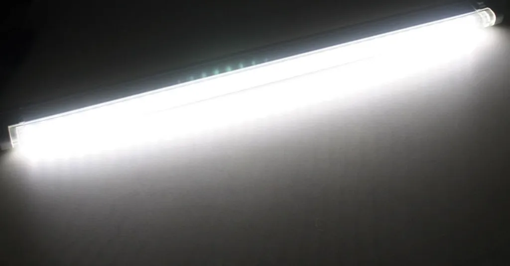 Barra LED ChiliTec SMD Pro 60cm 560lm 6500k Specifica Professionale