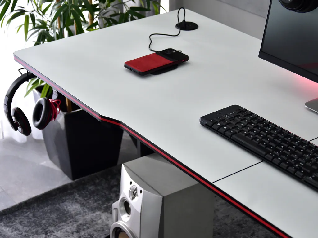 Bureau design 160 HARO - Large surface de travail bicolore noir et blanc