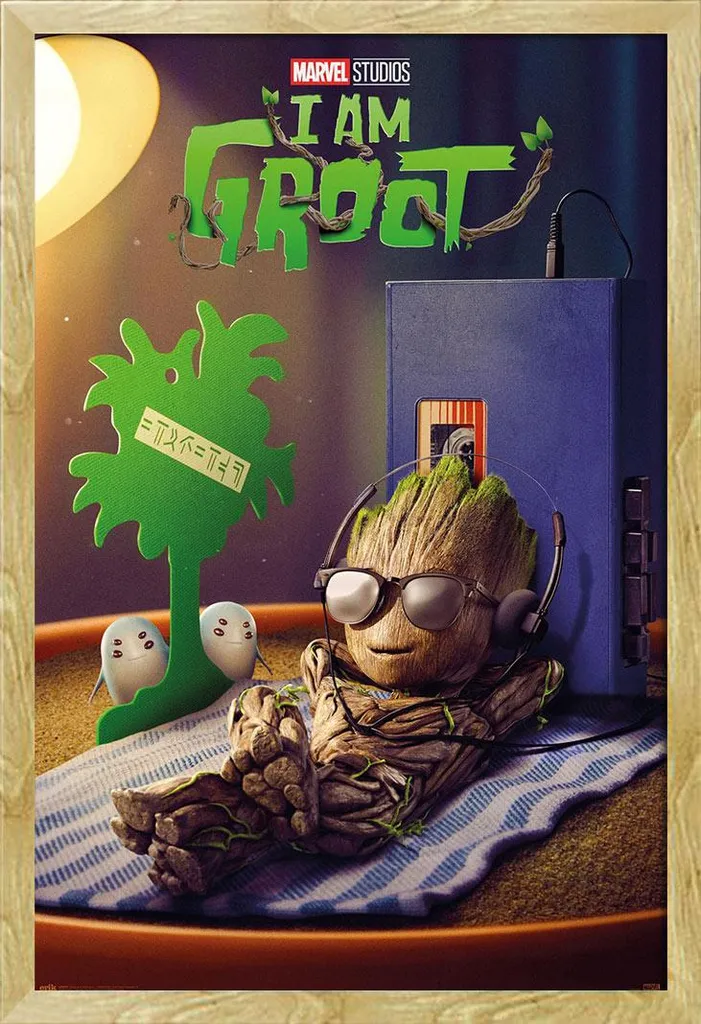 Affiche encadrée Groot Disney Marvel sous cadre bois hêtre 61x91.5 cm