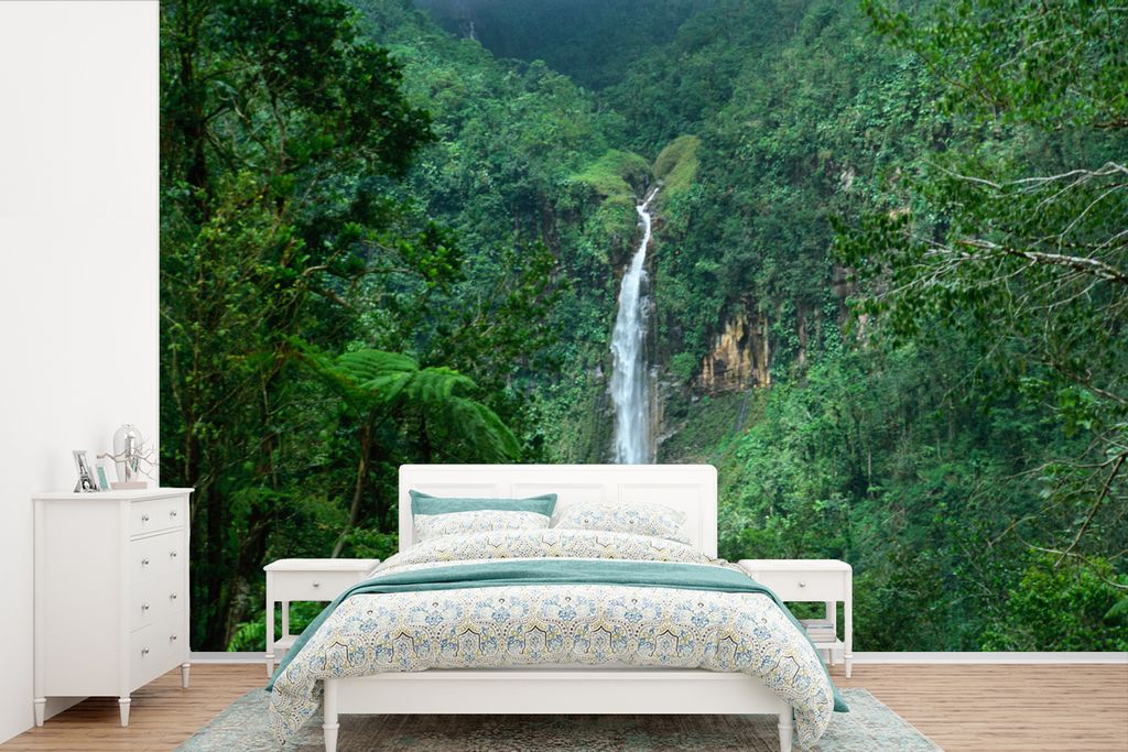 MuchoWow Fototapete für Wohnzimmer oder Schlafzimmer Wandtapete Vinyl Motivtapete Wasserfall auf Guadeloupe - 330x220 cm - Fototapeten