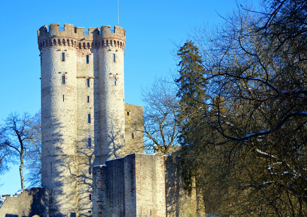 hansepuzzle 67978 - Burg Puzzle, 260 Teile, Gebäude, 41,0 x 28,0cm mit hochwertiger Aufbewahrung, Kartonbox und wiederverschließbarem Beutel