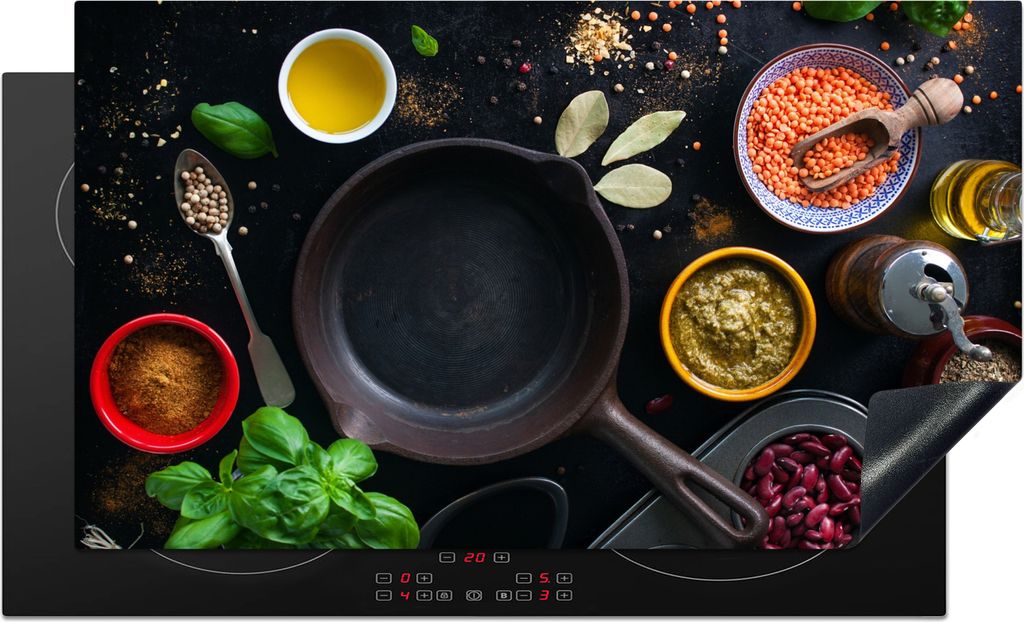 KitchenYeah Herdabdeckplatte Kräuter - Gemüse - Pfanne , 90x52cm, Küche Deko, Glaskeramikfeld Herdabdeckung, Abdeckplatte fùr Kochfeld