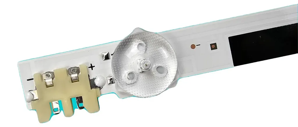 Barre LED 15 Perles 3V Modèle 2013SVS46F Longueur 963mm Haute Qualité