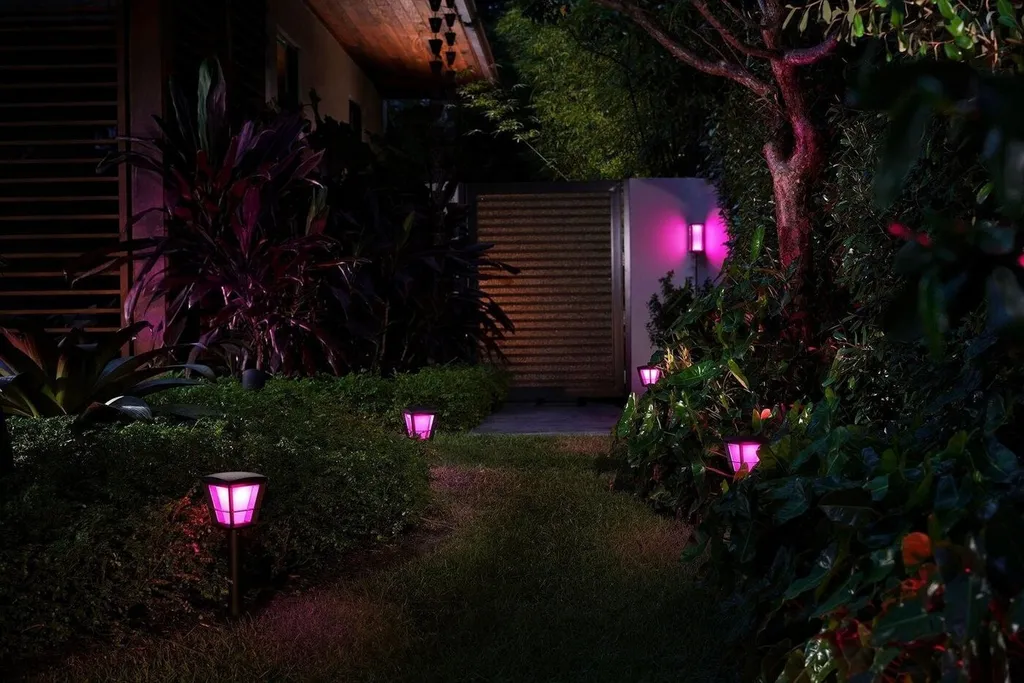 Applique Murale Extérieure LED Connectée Philips Hue Impress Noir Mat - 13