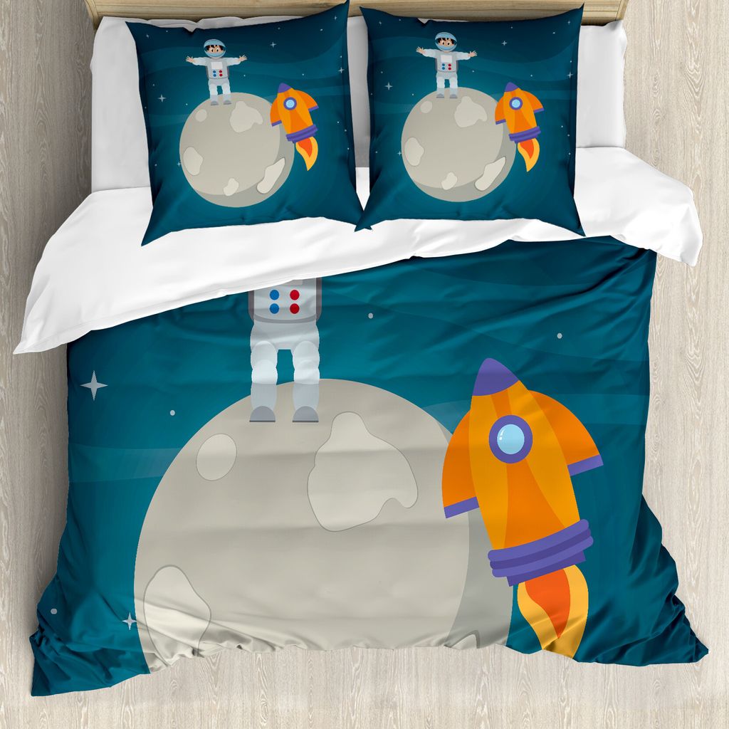 ABAKUHAUS Kindergarten Bettbezug Set für Einzelbetten, Glücklicher Astronaut auf Mond, Milbensicher Allergiker geeignet mit Kissenbezug, 155 cm x...