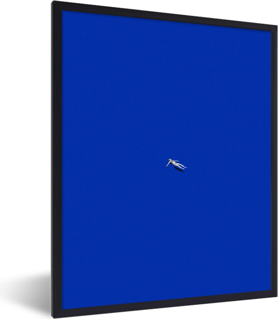 MuchoWow Gerahmtes Poster Vintage - Blau - Frau 60x80 cm - Poster mit Schwarzem Bilderrahmen Wandposter Rahmen Foto Bilder - Premium - Wanddeko W...
