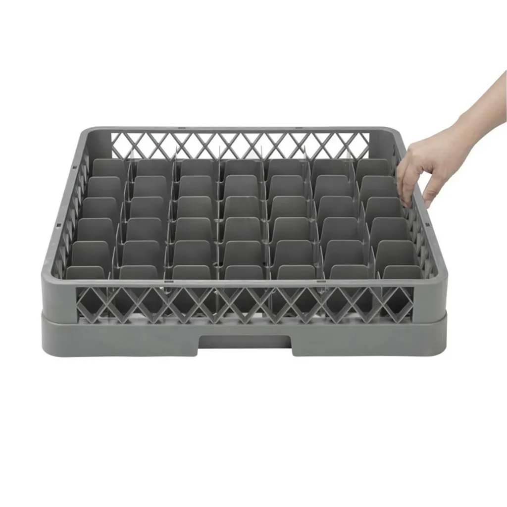 Panier à verres Vogue à 49 compartiments pour lave-vaisselle pro - 9