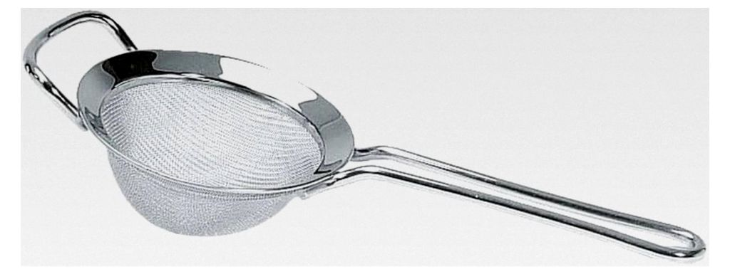 Sieb PASSO Ø 12 cm – Küchensieb aus Edelstahl mit verstärktem Gewebe und Aufhängeöse | Formstabil und spülmaschinengeeignet | Feinsieb für...