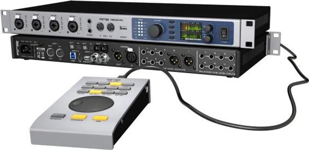 Contrôleur USB RME Arc pour Interface Audio et Console de Mixage Virtuelle