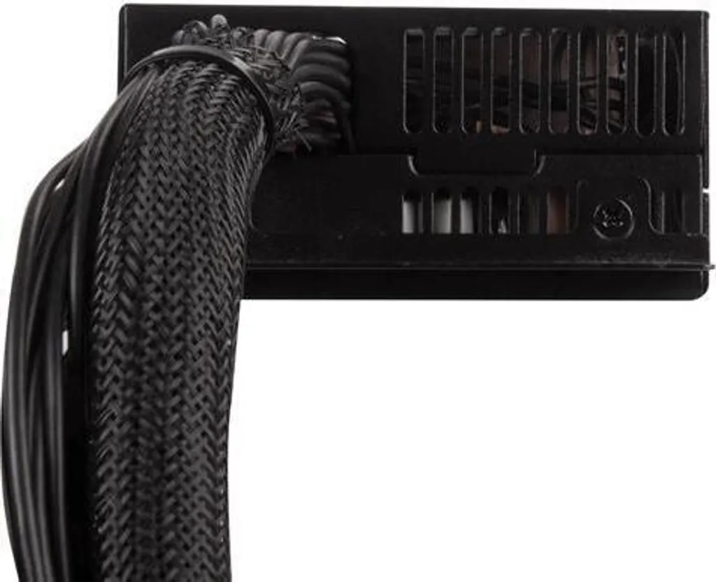 SilverStone FX500 500W : Fini les Surchauffes de votre Petit Boîtier PC