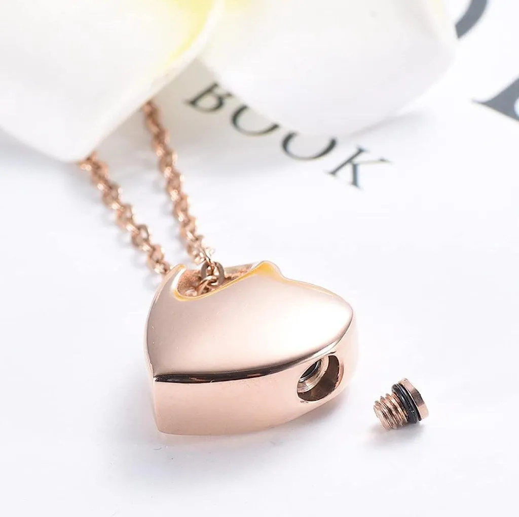 Collana Porta Ceneri Design Cuore Legno: Ricordo Discreto ed Elegante - 3