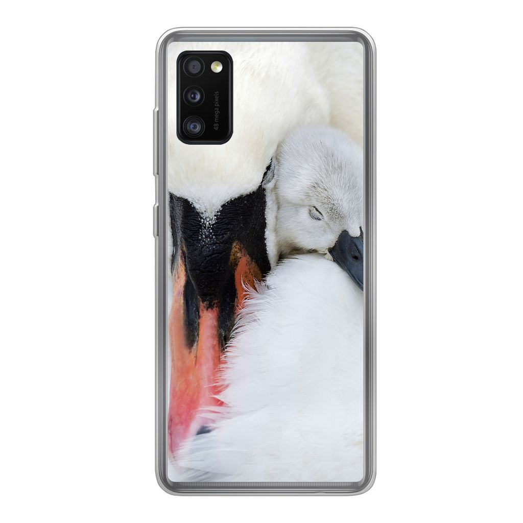 MuchoWow Handyhülle Schutzhülle Hülle für Samsung Galaxy A41 Nahaufnahme eines Schwans mit Jungen Silikon Softcase Handy Hülle - Mobiltelefon