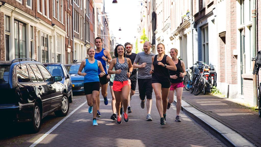 Jochen Schweizer City Running; Erlebnis verschenken oder selbst erleben; Gutschein gültig für 1 Person Gruppengröße: 1-5 Personen