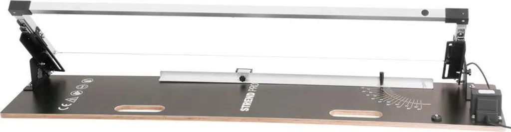 Machine à couper le polystyrène pour isolation et travaux de façade