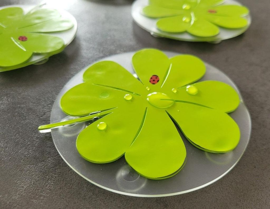 Kleine Wolke Lucky Leaf Antirutschsticker 4er Set Maigrün – Produktbild 