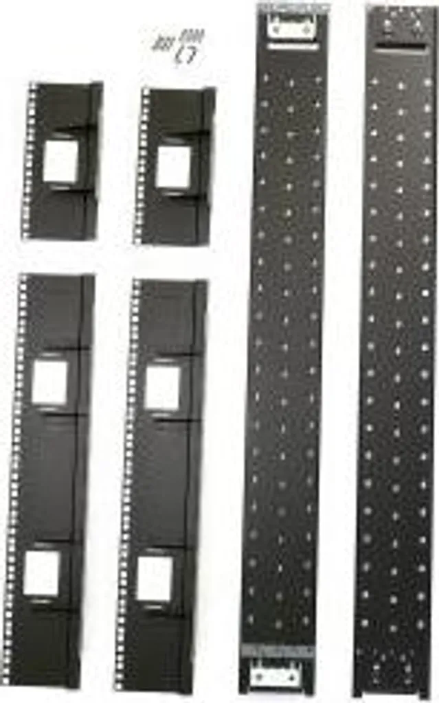 Kit de rails APC NetShelter SX 48U 750mm pour baie serveur informatique